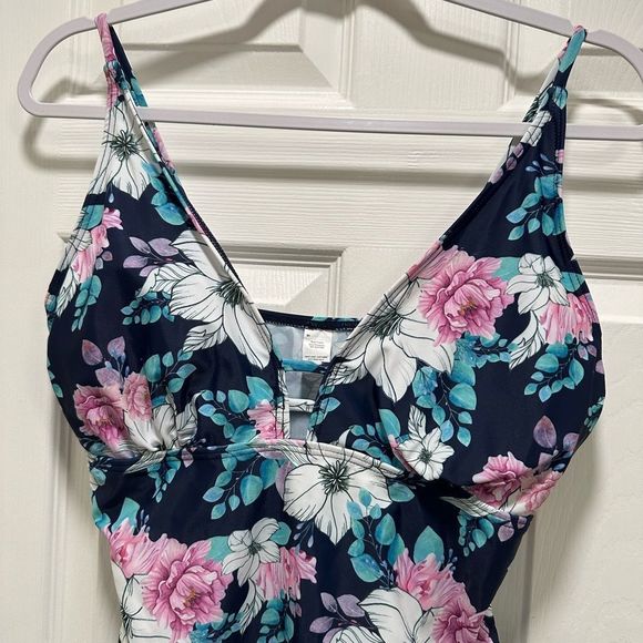 Floral One Piece Bathing Suit - Picture 4 of 5